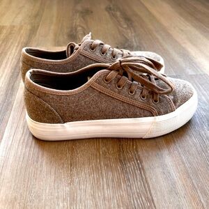 platform dark tan sneakers, just fab size 6.5